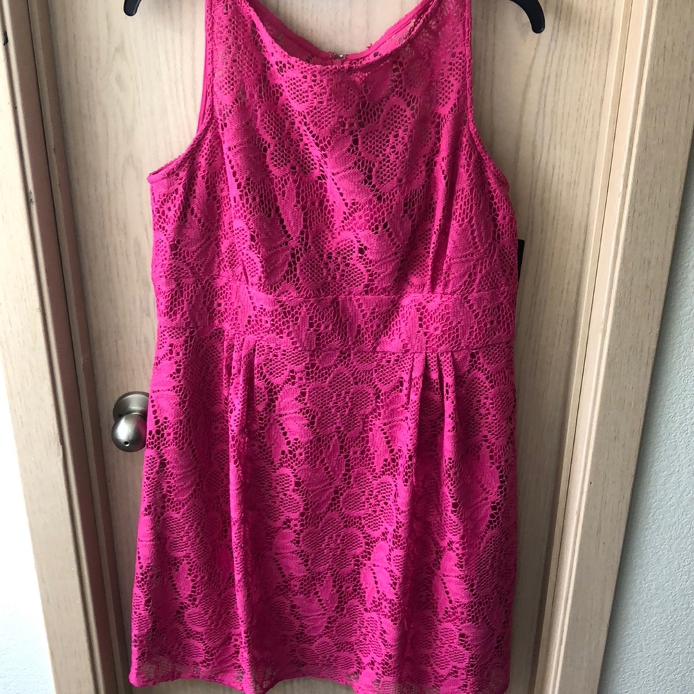 Knee length fuscia lace dress